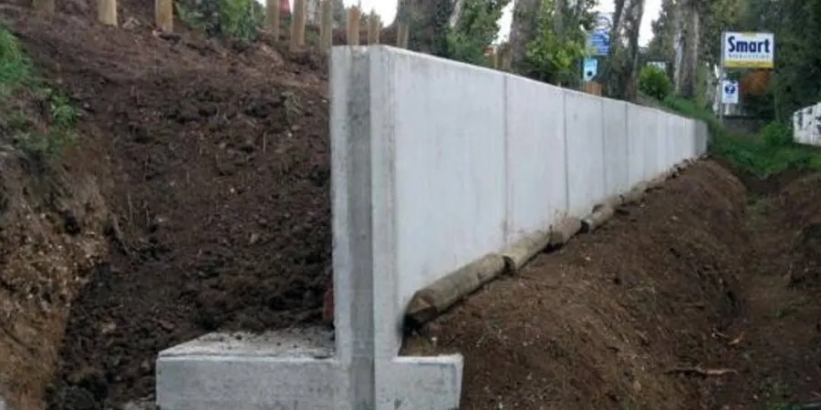 Retaining Wall Design in League City: Site-Specific Geotechnical Parameters